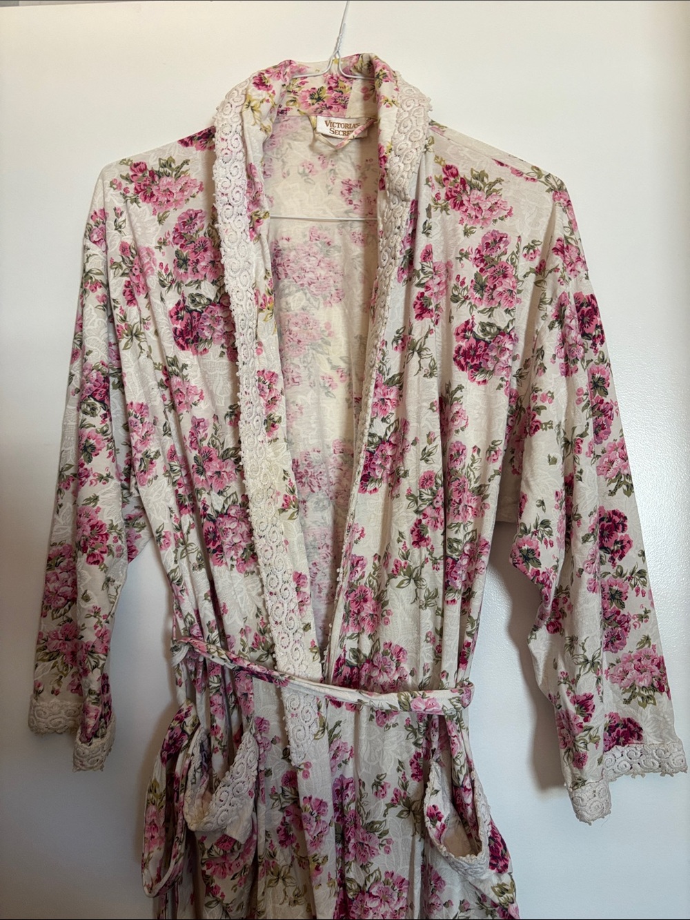 Victoria's Secret Pink Floral Lace-Trim Robe Hold Label - Picture 5 of 14